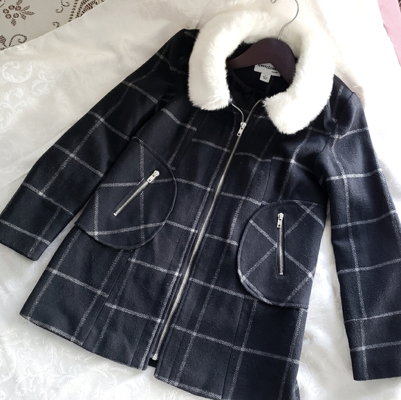 CoffeeShop Other - CoffeeShop Kids Coat sz L navy/white plaid